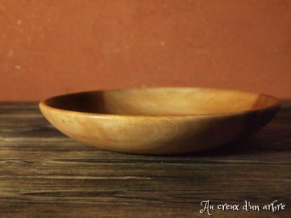 Assiette creuse en noyer