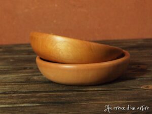 Assiette mi-creuse en poirier - Taille BB