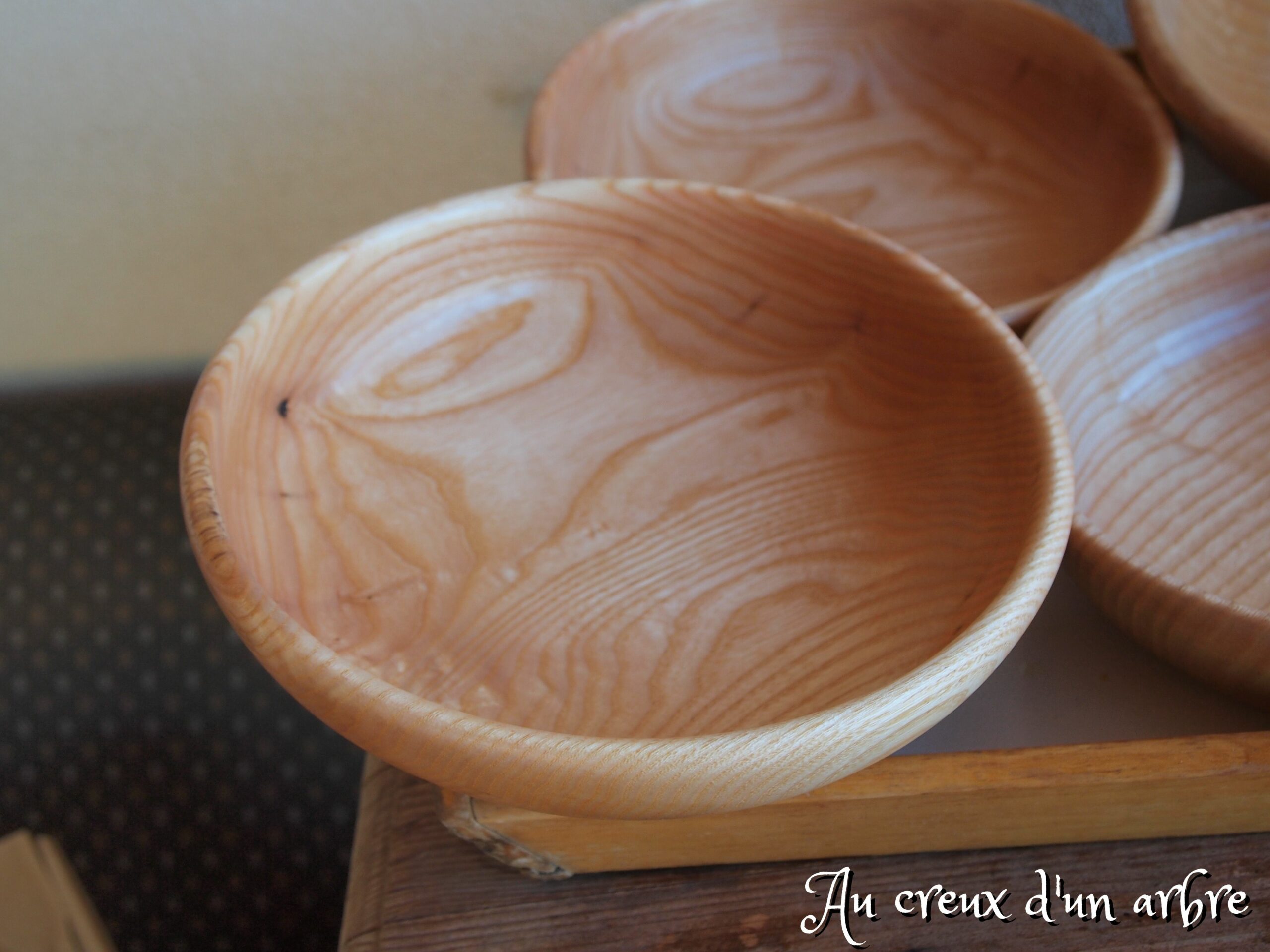 Lot de 6 assiettes creuses en frêne pour Elodie – Image 5