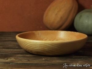 Assiette creuse en frêne 638