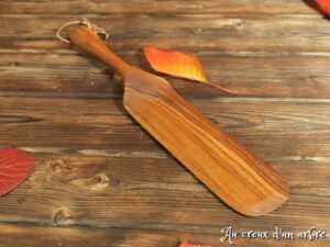 Spatule à crêpe en noyer
