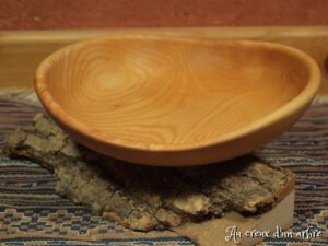 Assiette creuse en frêne 596