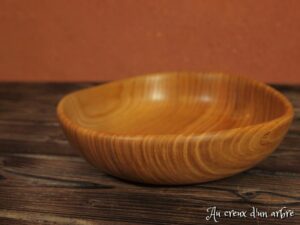 Assiette creuse en orme 582
