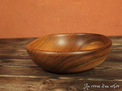 Assiette creuse en noyer – Image 2