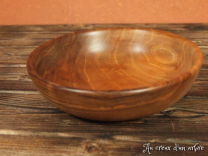 Assiette creuse en noyer