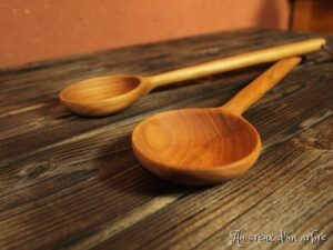 Cuillère en merisier