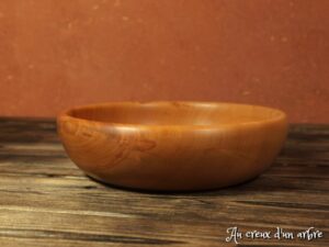 Assiette creuse en poirier 560