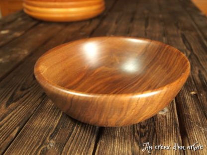Assiette creuse en noyer (ou petit saladier ) – Image 2