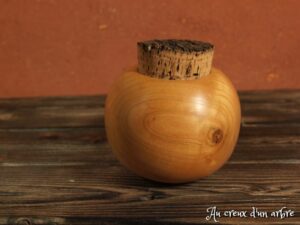 Boite culbuto en merisier