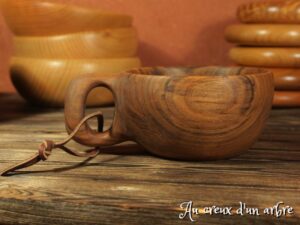 Grande kuksa en noyer