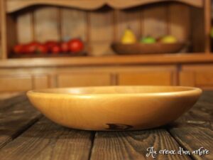 Assiette creuse en poirier 528