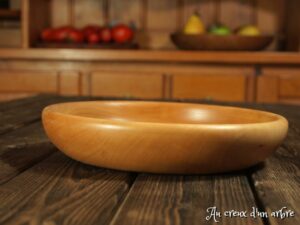 Assiette mi-creuse en poirier 540