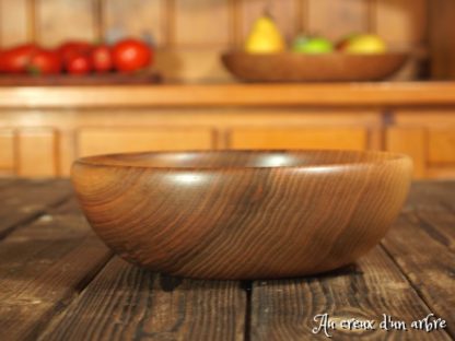 Assiette creuse en noyer