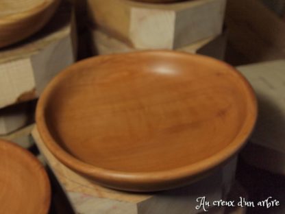 Assiette creuse en poirier