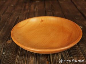 Assiette mi-creuse en poirier 453