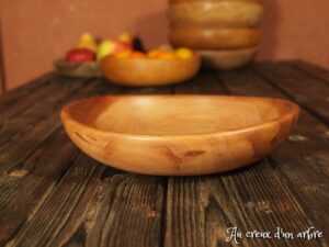 Assiette creuse en pommier