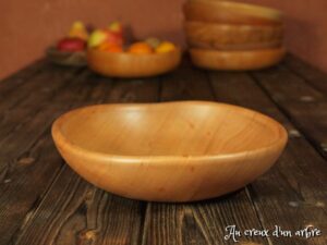 Assiette creuse en pommier 486