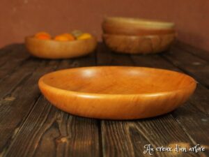 Assiette mi-creuse en poirier 489