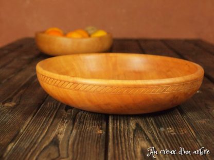 Assiette creuse en poirier