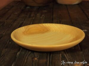 Assiette mi-creuse en frêne 448