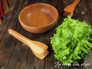 Pince à salade en merisier
