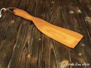 Spatule en merisier