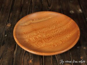 Assiette mi-creuse en platane 414