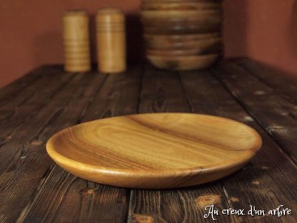 Assiette plate en noyer