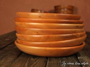 Assiettes mi-creuses en poirier 63