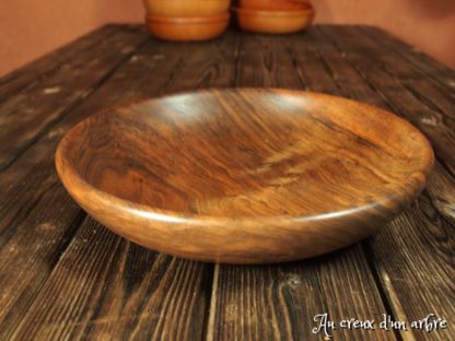 Assiette creuse en noyer