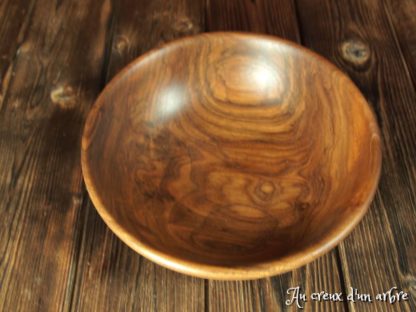 Assiette creuse en noyer