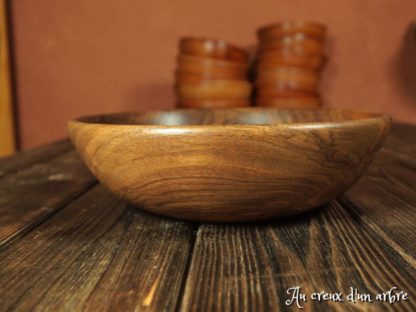 Assiette creuse en noyer – Image 2
