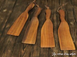 Spatule en bois de noyer