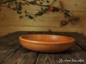 Assiette creuse en poirier 384