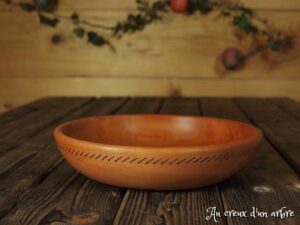 Assiette creuse en poirier 385