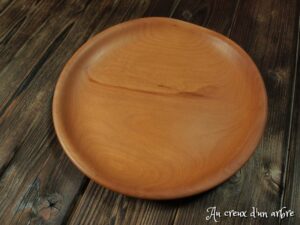 Assiette en poirier