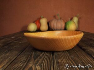Assiette creuse en frêne 366