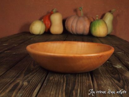 Assiette creuse en merisier