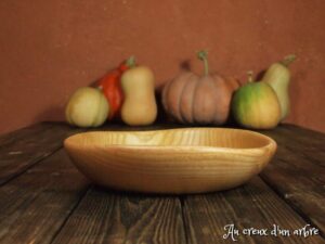 Assiette creuse en frêne 348