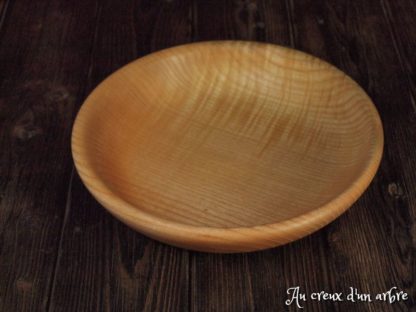 Assiette mi-creuse en frêne ondé – Image 2