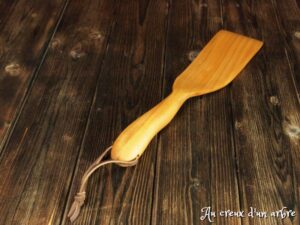 Spatule en merisier