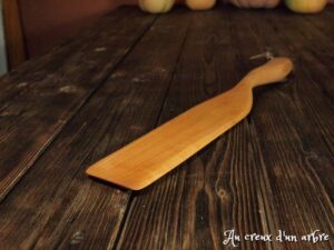 Spatule à crêpes en pommier