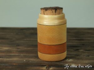 Pot en frêne et poirier