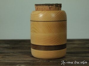 Pot en frêne et noyer