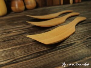 Spatule en merisier
