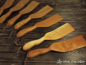 Spatule en merisier
