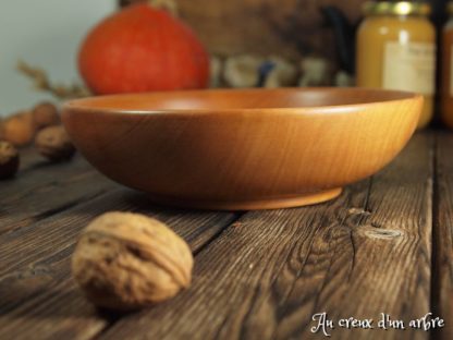 Assiette creuse en poirier