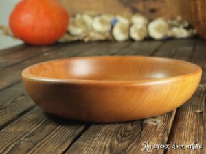 Assiette creuse en poirier 293