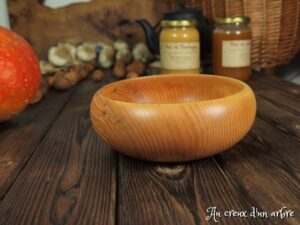 Assiette creuse en frêne-olivier 282