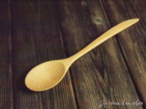 Cuillère en bois pour manger (adulte) en hêtre